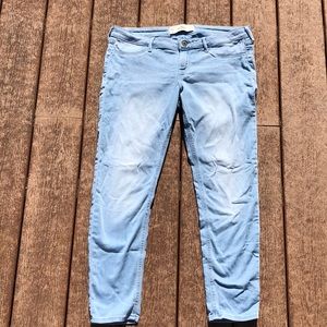 Hollister low-rise skinny jeans